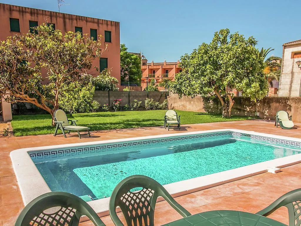 Holiday home Belvilla By Oyo Can Bertu Sant Pere Pescador Spain
